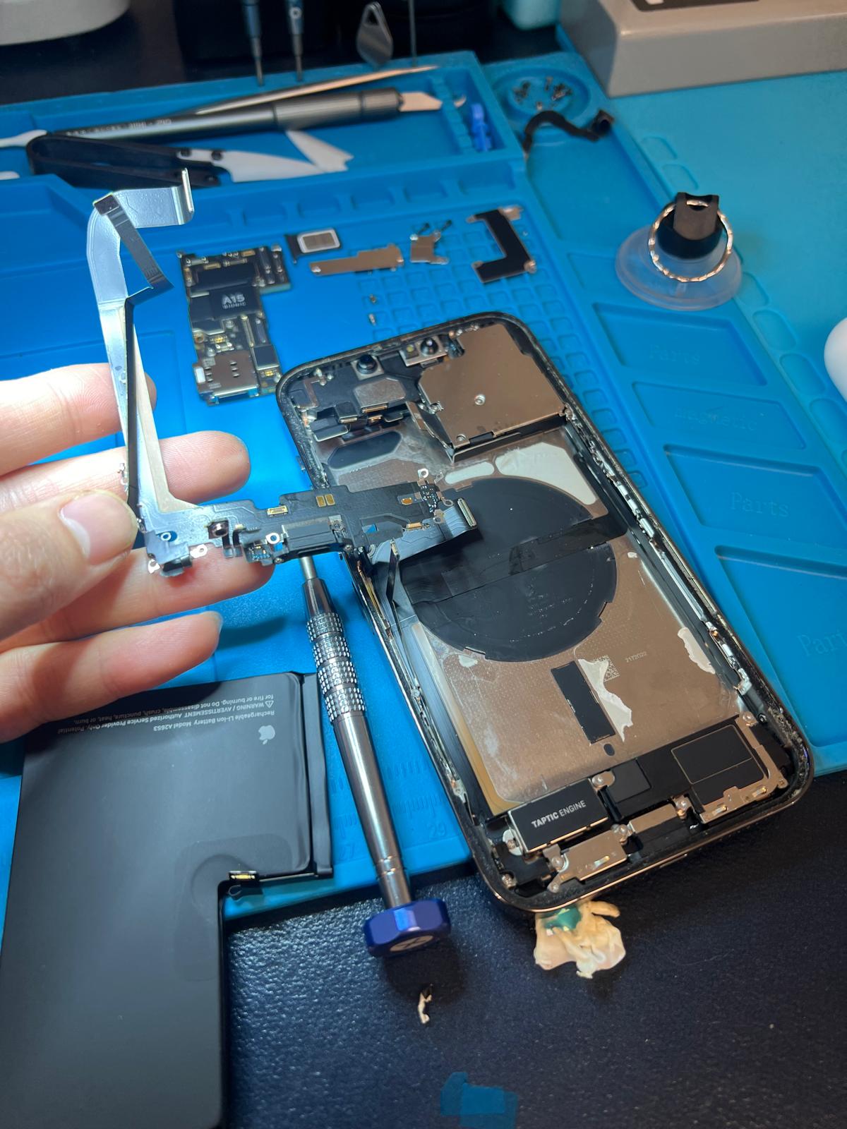 7 Common Smartphone Problems and How They Are Technically Fixed